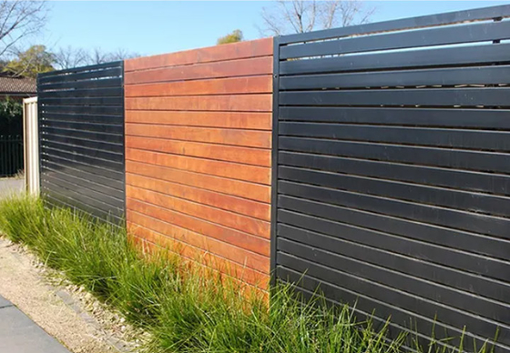 China Manufacturer High Quality Aluminium Fence Panels Aluminum Privacy Slat Fence