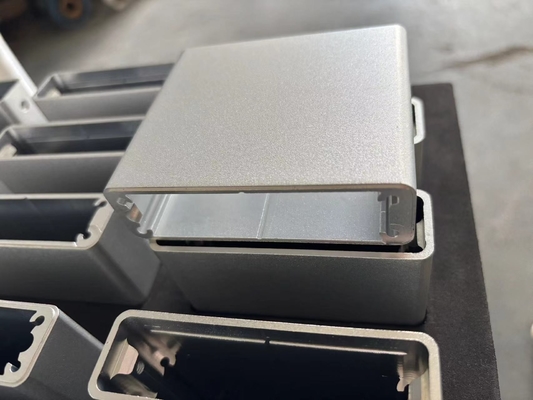 Grade 6063 Aluminum Fabrication Services Cut CNC Drilled Brushed Anodized Products